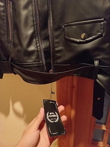 uni c: Dəri kurtka, L — 5