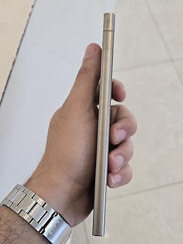 smsung k9: Samsung Galaxy S24 Ultra, 256 GB, rəng - Boz, Simsiz şarj — 3