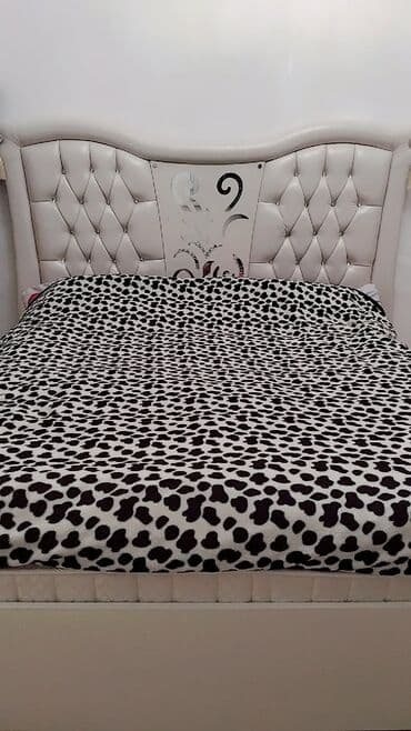 tek kravat gence: İkinəfərlik çarpayı — 1