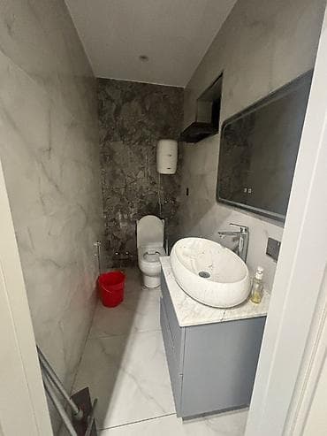 nargilede kiraye evler: Dostluq k\t yaxın Obyekt kirayə verilir. təmirlidir 30kv. istilik — 2