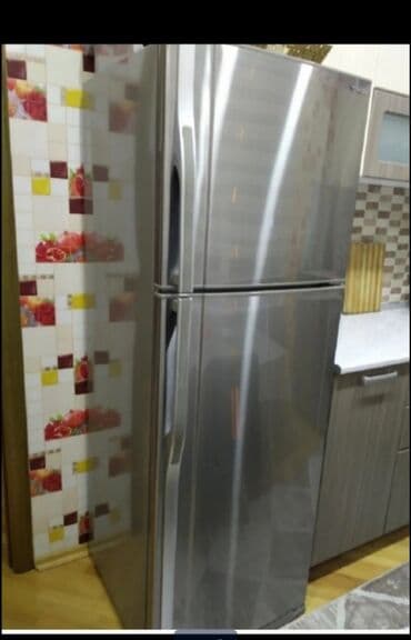 lalafo az islenmis xaladelnik: İşlənmiş 2 qapılı Toshiba Soyuducu Satılır, rəng - Boz, Təkərli — 1