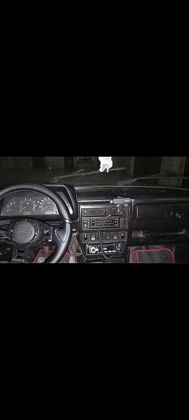 lada 09: LADA Niva (VAZ 2121) – parlaq qırmızı rəngdə şəhər və off-road üçün — 8