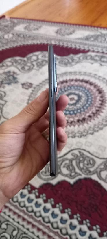 infinix hot 50 pro: Infinix HOT 50 Pro+, 256 GB, rəng - Qara, Sensor, Simsiz şarj, Face ID — 8