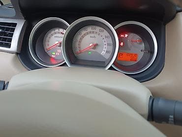 audi 6: Nissan Tiida: 1.6 l | 2011 il Hetçbek — 7