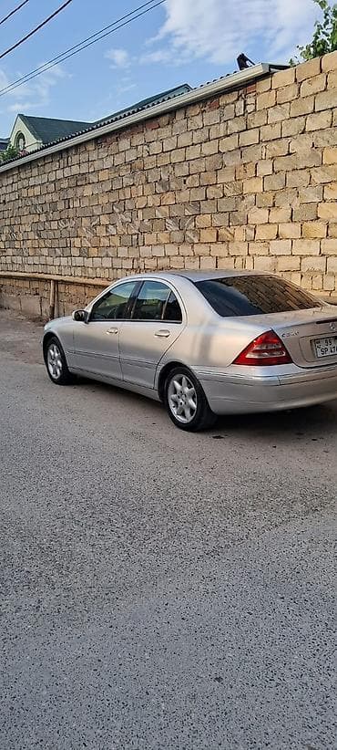 Avtomobil satışı: Mercedes-Benz 240: 2.6 l | 2001 il Sedan — 1