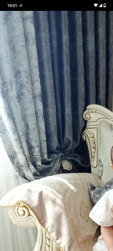 maqnit: Qara-boz tonlarda ikili pərdə dəsti - Tərkib: Qalın dekorativ pərdə + — 1