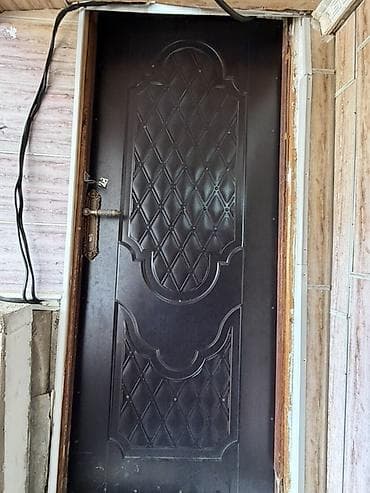 giris qapi: Taxta gırıs qapısı - Material: möhkəm metal/dəmir konstruksiya - — 2