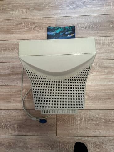 ssd caddy: 70 azn
Tech- com SSD 3500FM
Maqnitofon kaset — 2