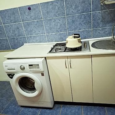 Mənzillər: 2 otaglı mənzil satılır qiymət 42 000 Xüsusiyyətlər: - Geniş və — 5