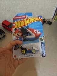 Kolleksiya qaşıqları: MARIO KART UCUZA! Üstündə asılqan hissəsində çox az əzik var oda yox — 1