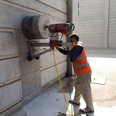 seyf qapi: #Betonkesme #betondeşmə Beton kubik kərpic - dən kəsim deşim — 6