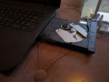 intel i7 3770: Noutbuk seliqelidi zaryatka 1 saat saxlayir. Temir gormeyib ela — 4