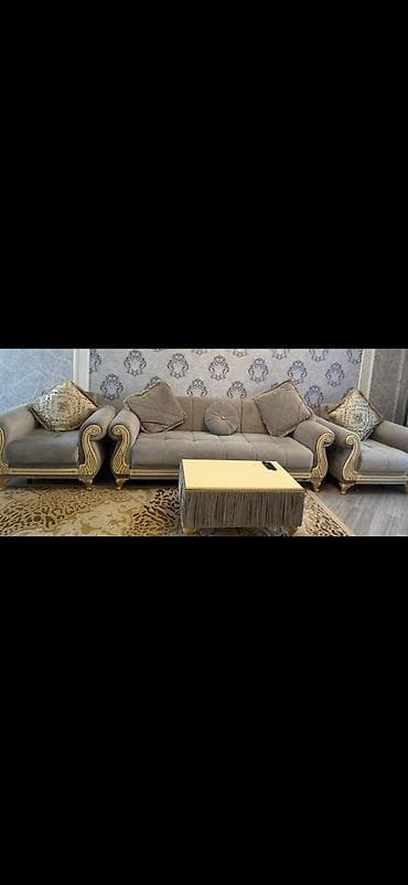 stul ikinci el: Divan kreslo desti 450₼. Açılır baza var. 
Ünvan Xırdalan 
Mehi Ⓜ️E — 1