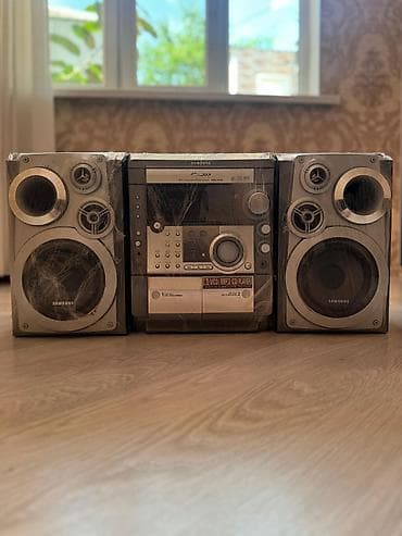 audio sistem: Samsung mini musiqi mərkəzi – 3 hissəli Hi‑Fi sistem Xüsusiyyətlər: - — 3