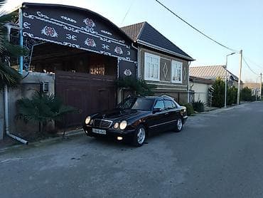 Mercedes-Benz E-Class: 2.2 l | 2000 il Sedan lalafo.az -da Mercedes-Benz E-Class: 2.2 l | 2000 il Sedan