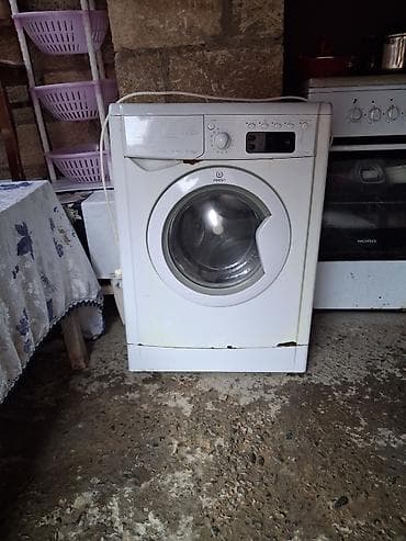 iphone 16 pro kontakt: Paltaryuyan maşın Indesit, 6 kq, Qurutmasız — 2