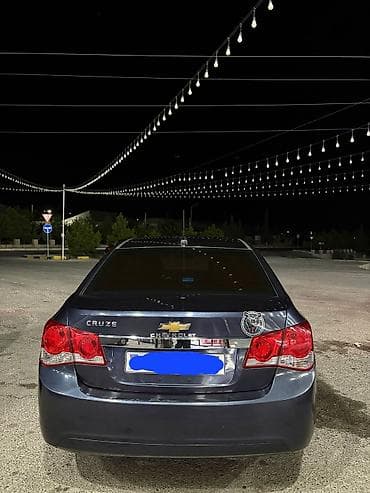 zapas təkər: Chevrolet Cruze: 1.4 l | 2014 il 286000 km Sedan — 2