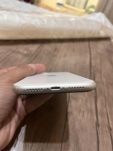 apple m1: IPhone 11, 128 GB, White Titanium, Face ID — 7