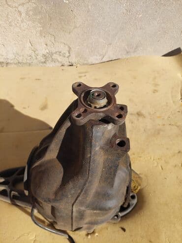 qaqarin mostu: Mercedes mostu 850 manat — 1