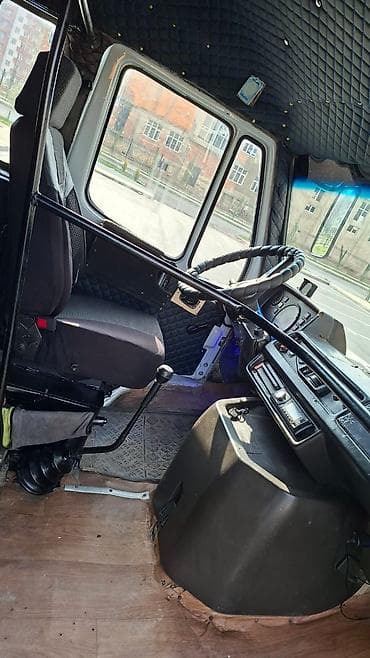 Mercedes-Benz T1 (Transporter) mikroavtobus - Kuzov: uzun, yüksək — 9