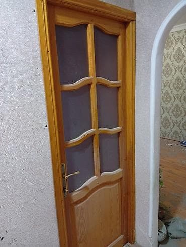 söküntü taxda: Taxta qapı.3ədəd-120azn. gəl,sök,apar. 0556534055.,-0706534055 — 3