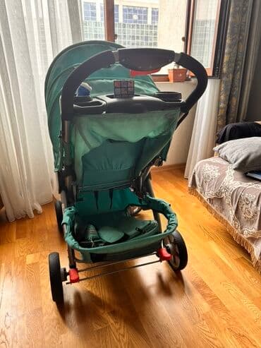 uşaqlar üçün qulaqciq: Uşaq arabası uşaqla gəzintilər üçün nəzərdə tutulub, tünd firuzəyi — 2