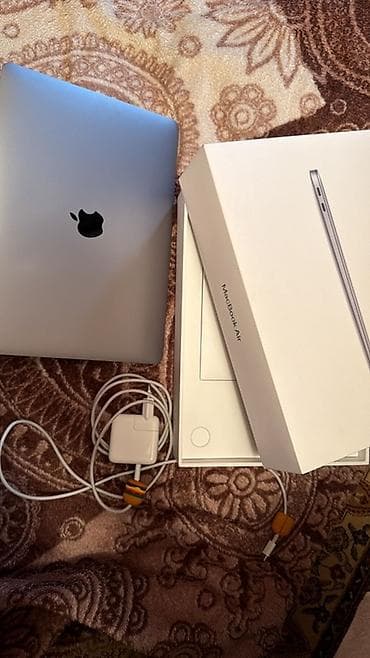 Техника и электроника: Б/у Apple MacBook, 13.3 ", M1, 256 ГБ — 2
