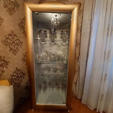 yeni qorka: Yeni, Servant — 3