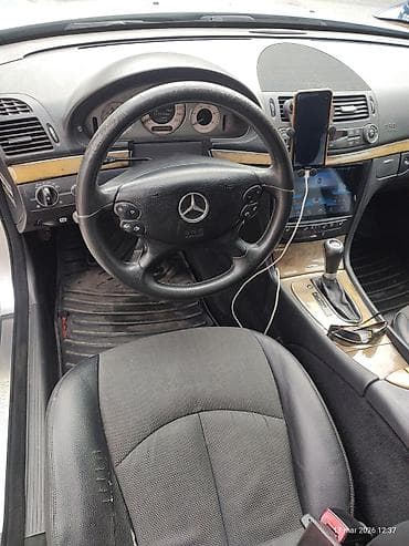 mercedes cesqa: Mercedes-Benz E-Class sedan - Kuzov: W211, gümüşü rəng, 4 qapı, sedan — 8