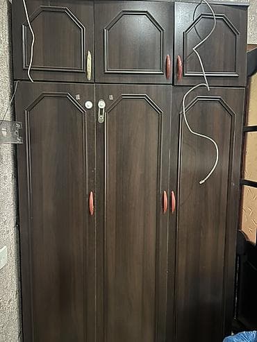 Ev və bağ: İşlənmiş, 6 qapı, Qəhvəyi, Digər material, Açılan, Düz dolab — 2