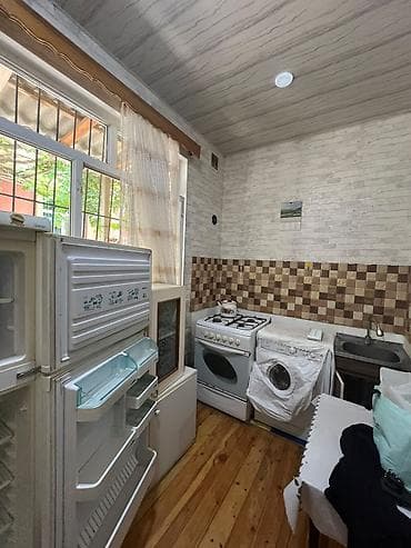 Kirayə evlər: Kirayə verilir ZABRATDA 2 otaq Ailəyə verilir OFİS haqqı 100 AZN — 2