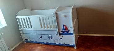 Oğlan və qız üçün, İşlənmiş, Dördbucaq, Beşik, Dəstsiz, Matras ilə, Yellənmə mexanizm ilə — 1