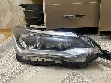 Sağ, Toyota, 2016 il, Orijinal, Yaponiya, İşlənmiş