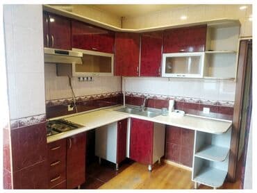 yeni günəşlidə 3 otaqlı ucuz bina evləri: Yeni Günəşli qəsəbəsi V yaşayış sahəsi Bazar Stor marketin (Keçmiş adı — 3