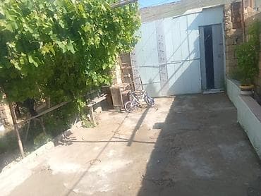ev satilir type 1: Lökbatanda 1 massivde yaxşı erazıde uyğun qiymete heyet evi satılır — 3