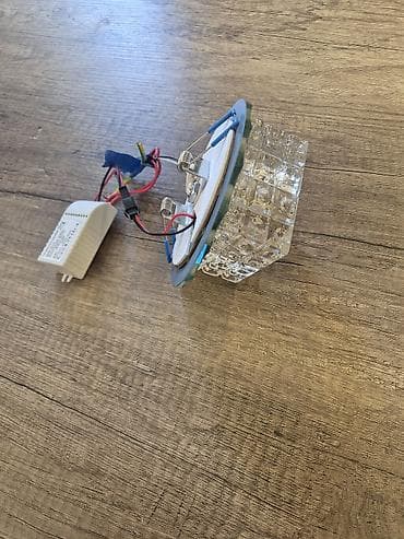 led lamp: Tavan spot lampaları (2 ədəd dəst) 1) Şüşə kvadrat korpuslu LED spot — 4