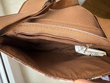 Çantalar: LC Waikiki-dən alınıb. Az istifadə olunub, şəkildən də göründüyü kimi — 4