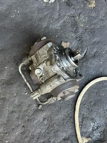 Ford dizel nasos arxa qabag çəkən Təsvir: - Mexaniki idarəli, ştanqlı — 2