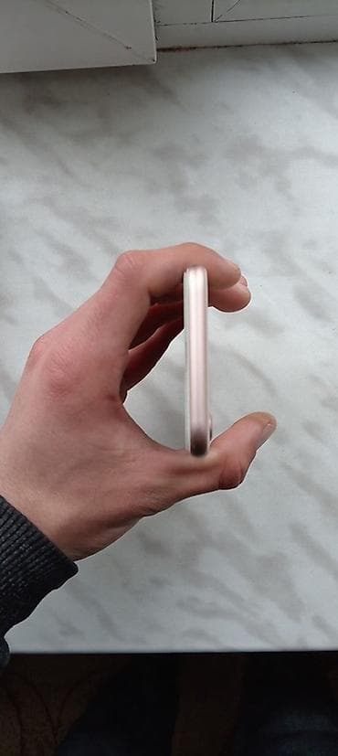 xiaomi poco x3 irşad: IPhone 8, Qızılı, Barmaq izi — 9