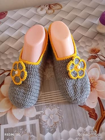 Ev geyimləri, pijamalar: Toxunma corab satılır Kim İstəsə sifariş verə bilər Əlimizdə hazır — 1