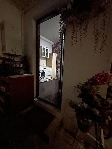 Аренда квартир: Insaatcilar ve 20yanvar metrosuna 5deq mesafede kiraye ev.isleyen ve — 7