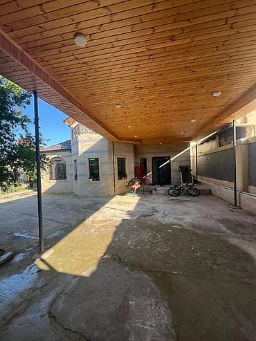3 sot torpaq: Satış üçün həyət evi Ünvan Zabrat1 - Memarlıq: İki mərtəbəli, fasadı — 5