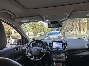 yamaha pult: Ford Escape: 1.5 l | 2017 il 248000 km Ofrouder/SUV — 5