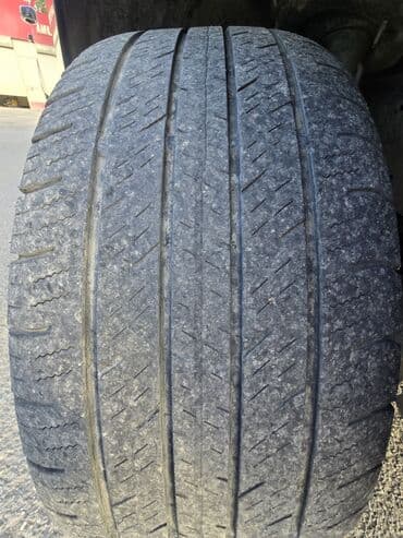 инвертор с 12 на 220 вольт: Ford Focus sedan – qara rəng, benzinlə işləyən, ön ötürücülü. Xarici — 2