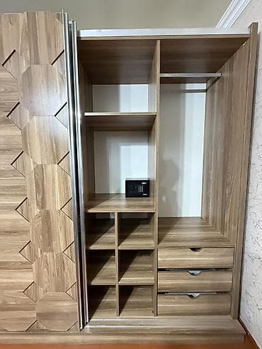 qoz findiq: İşlənmiş, 2 qapılı, Güzgülü, Qəhvəyi, Kupe, Düz dolab — 5