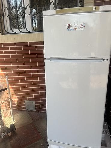 metbext esyalari: İşlənmiş 2 qapılı Indesit Soyuducu Satılır, rəng - Ağ — 1