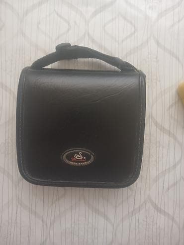 Disk və CD çantası - Material: qara rəngli süni dəridən, sərt formalı — 1