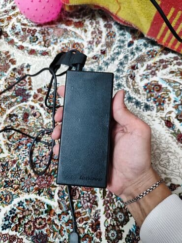 işlenmiş komputer: Lenovo 120w adapter Originaldır, monoblokun üstündə gəlmə adapterdir — 3