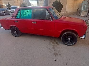 maşınlar satisi: Heç bir prablemi yoxdu otur sur masindi - Kuzov: 4 qapılı, qırmızı — 1