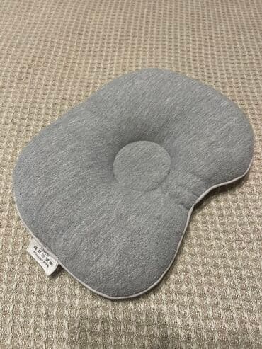 Körpələr üçün ortopedik baş yastığı Türkiyənindir. 100%